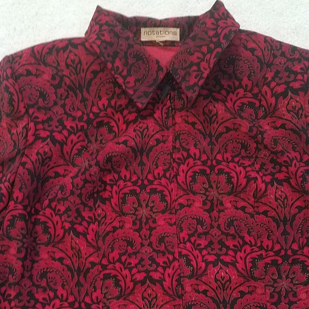 Patterned Red and Black Blazer with Zipper closure
